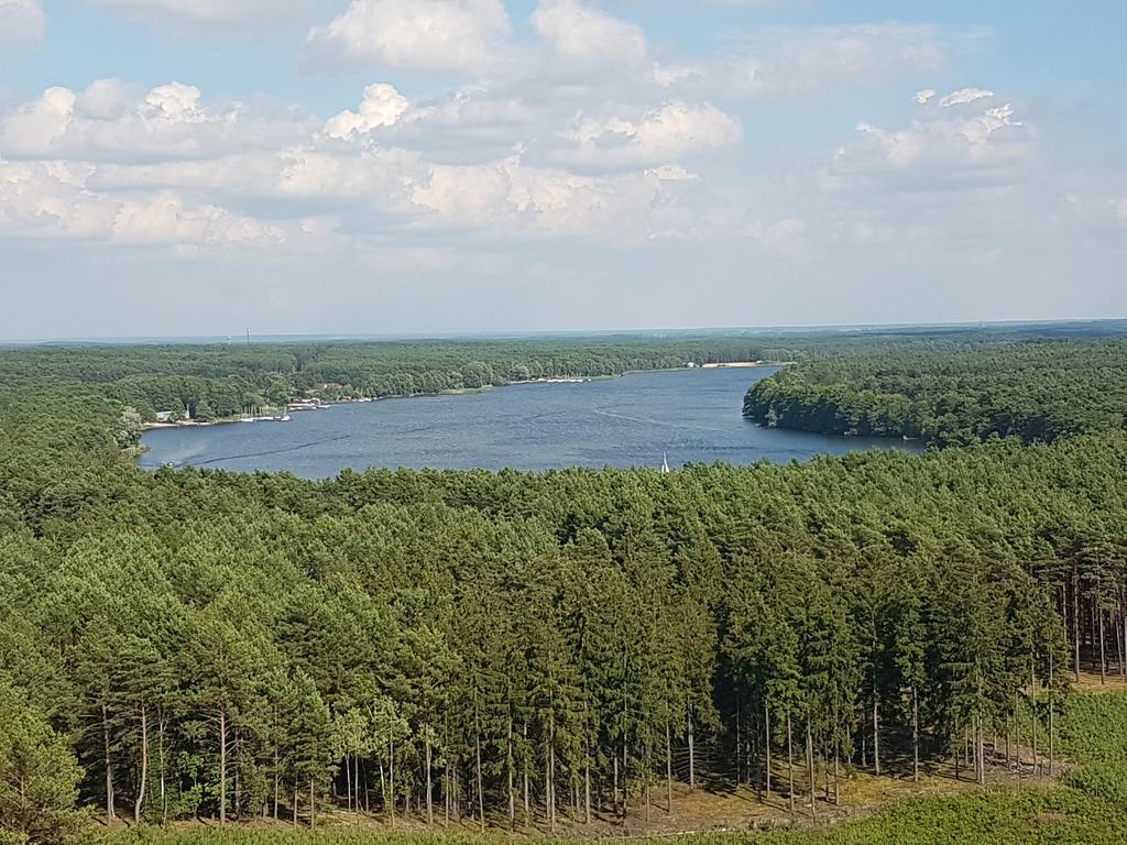Yacht Club Apartamenty Radzyń Exteriör bild