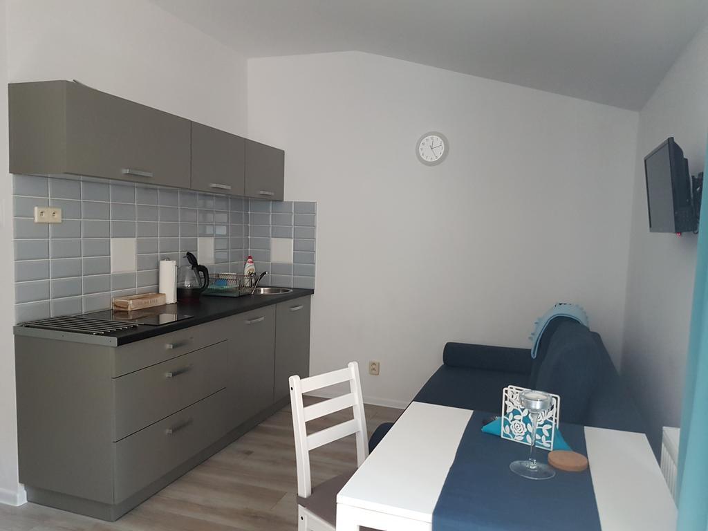 Yacht Club Apartamenty Radzyń Exteriör bild