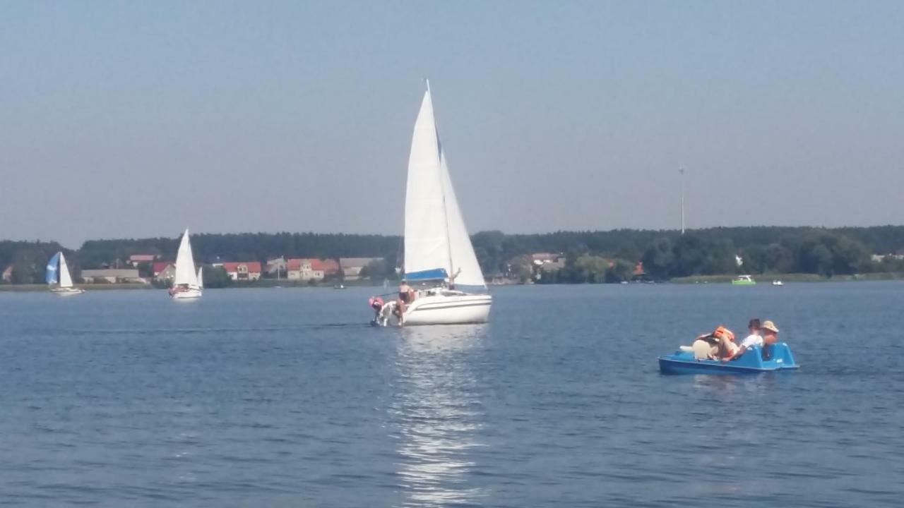 Yacht Club Apartamenty Radzyń Exteriör bild