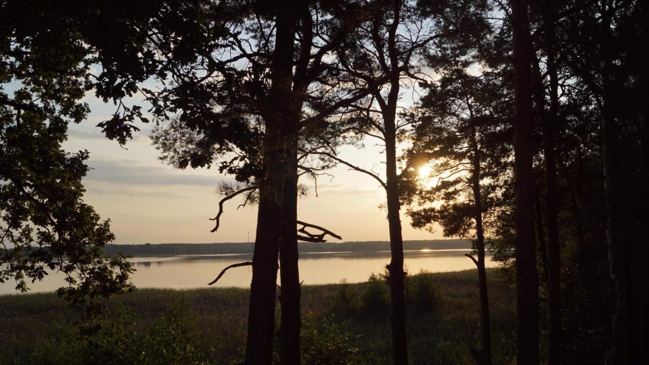 Yacht Club Apartamenty Radzyń Exteriör bild